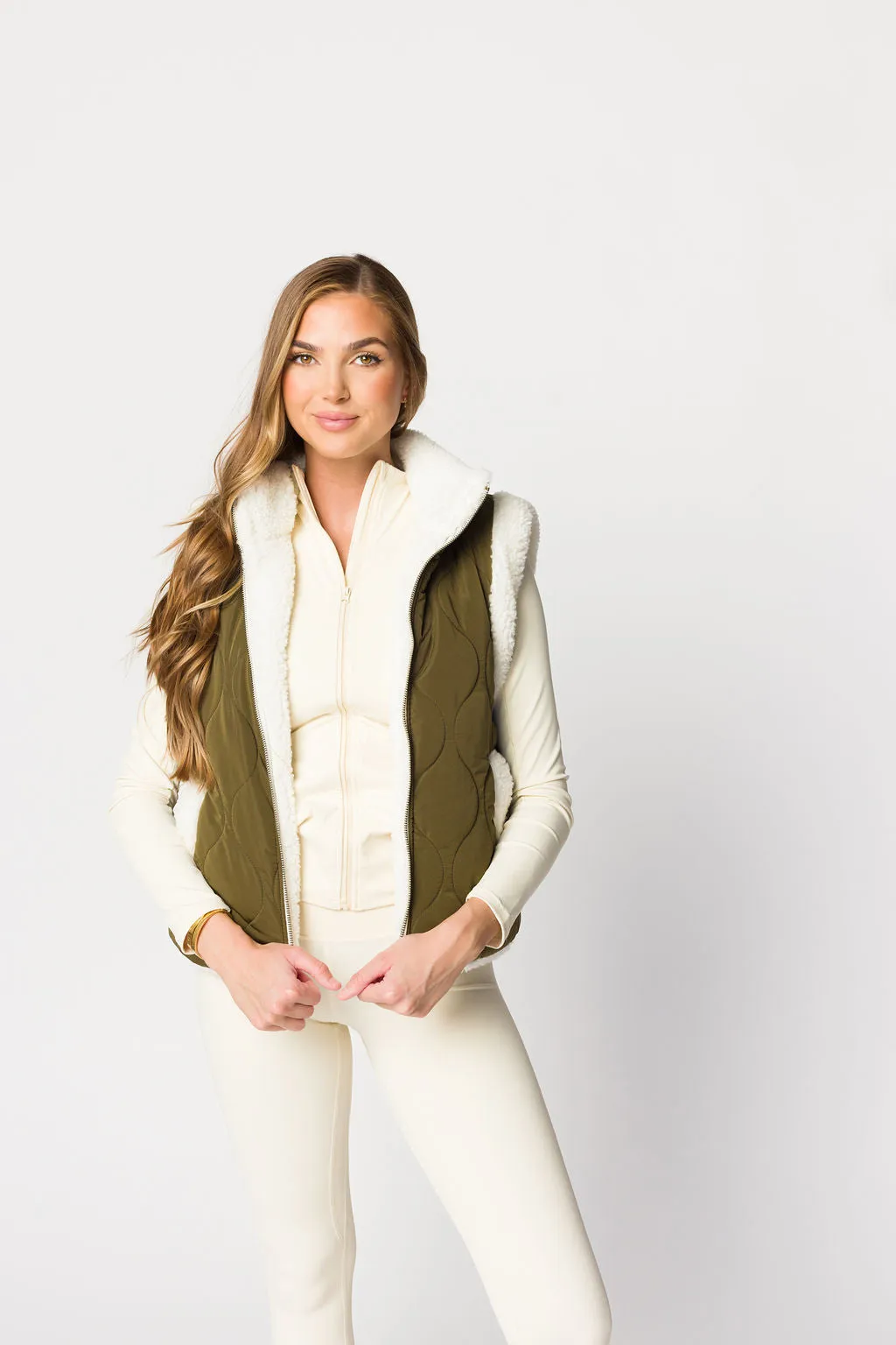 Dani Reversible Vest in Whisper White/Olive