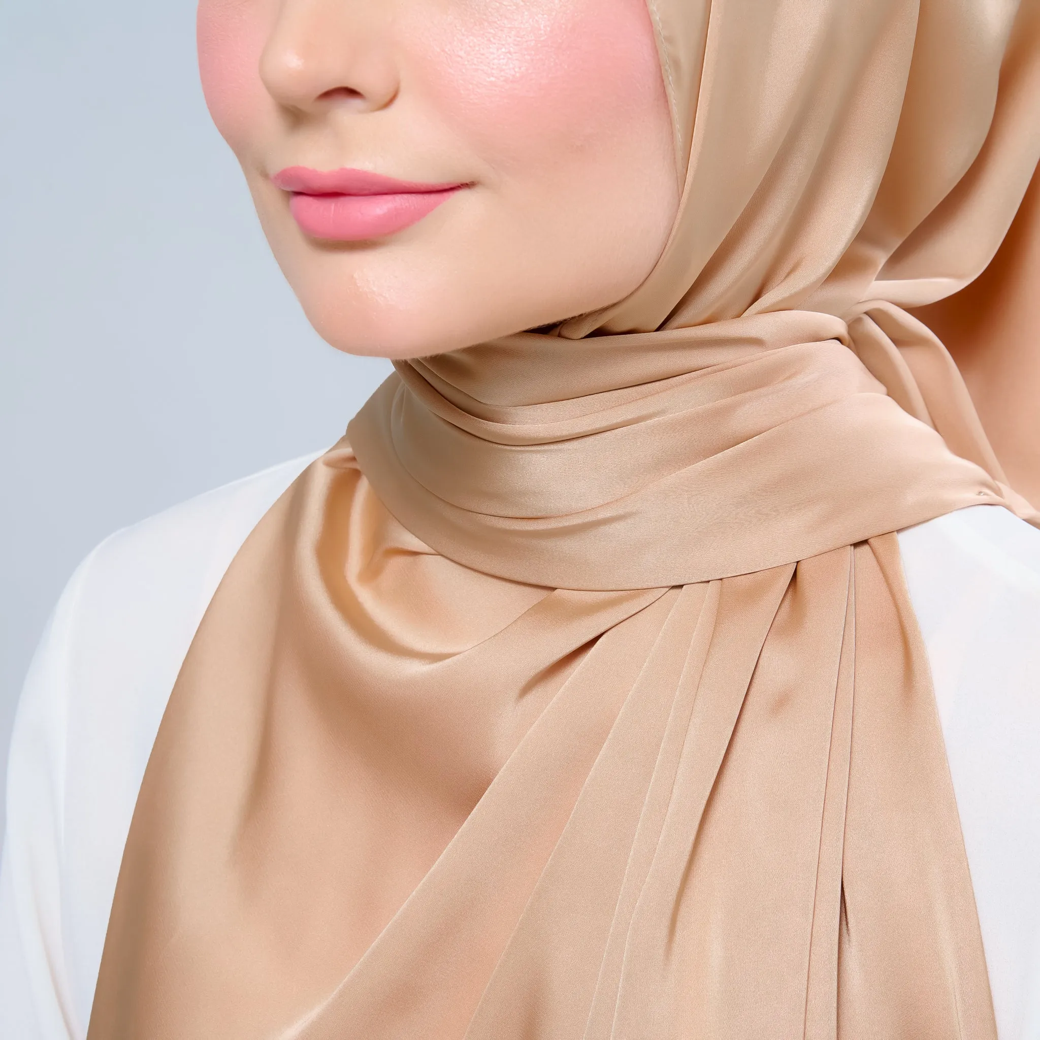 Instant Tag n' Go Shawl  | Satin Silk in Gold