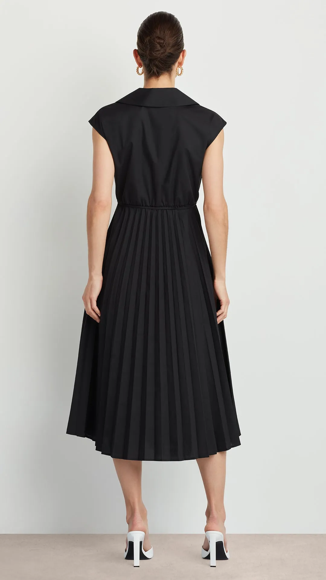 SLEEVELESS DRESS WITH PLEATED POPLIN SKIRT